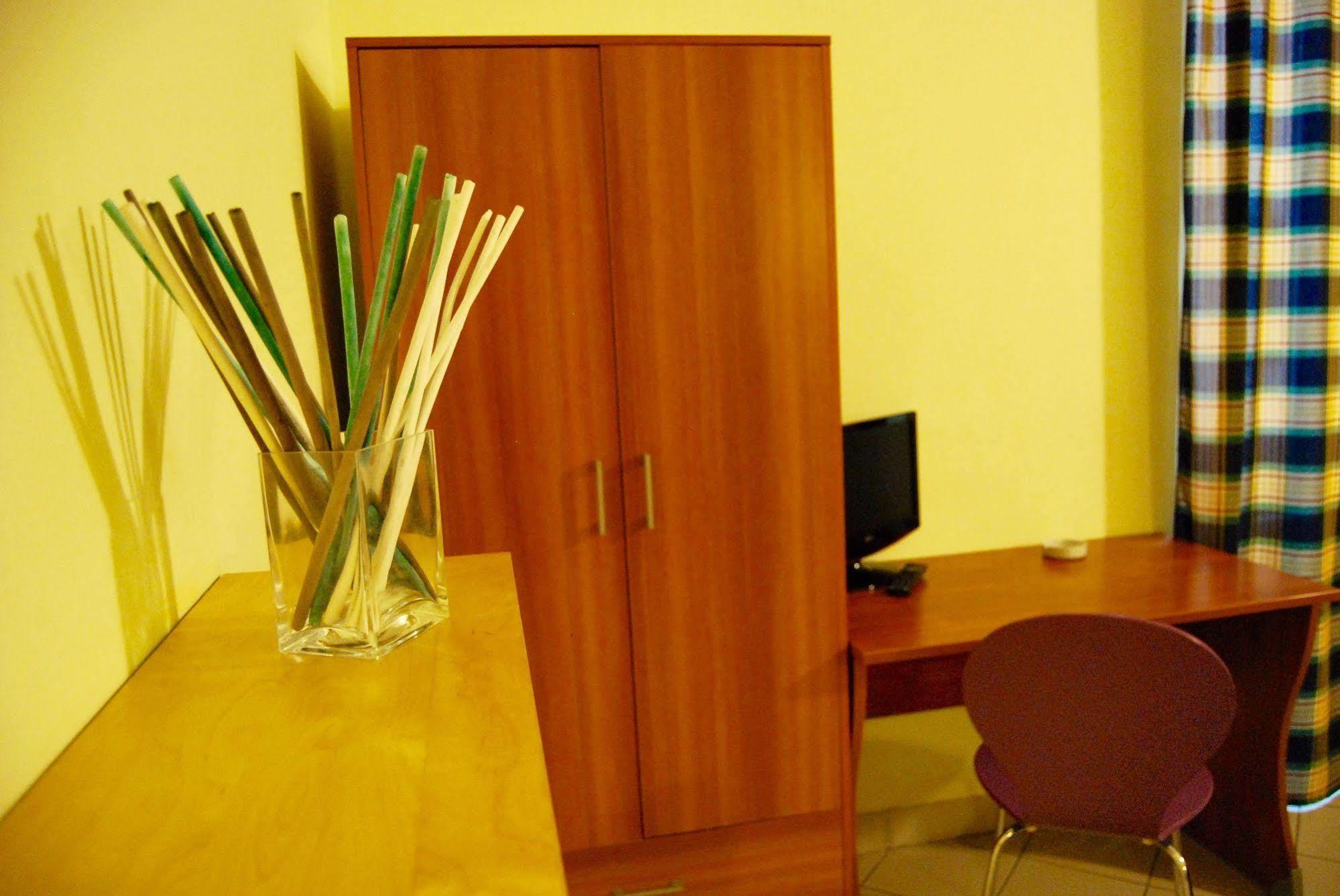 Albergoteatro Специя Экстерьер фото